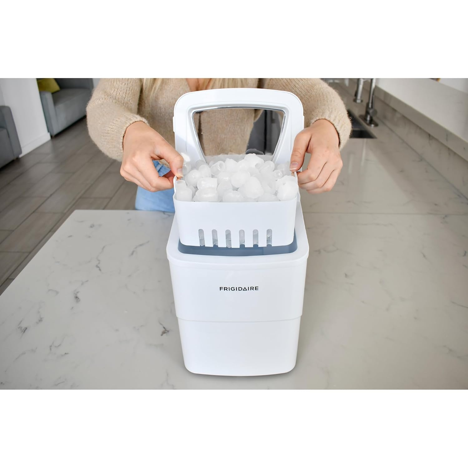image:imageFrigidaire 26 Lbs Portable Compact Icemaker Ice Making Machine Black White MediumWhite